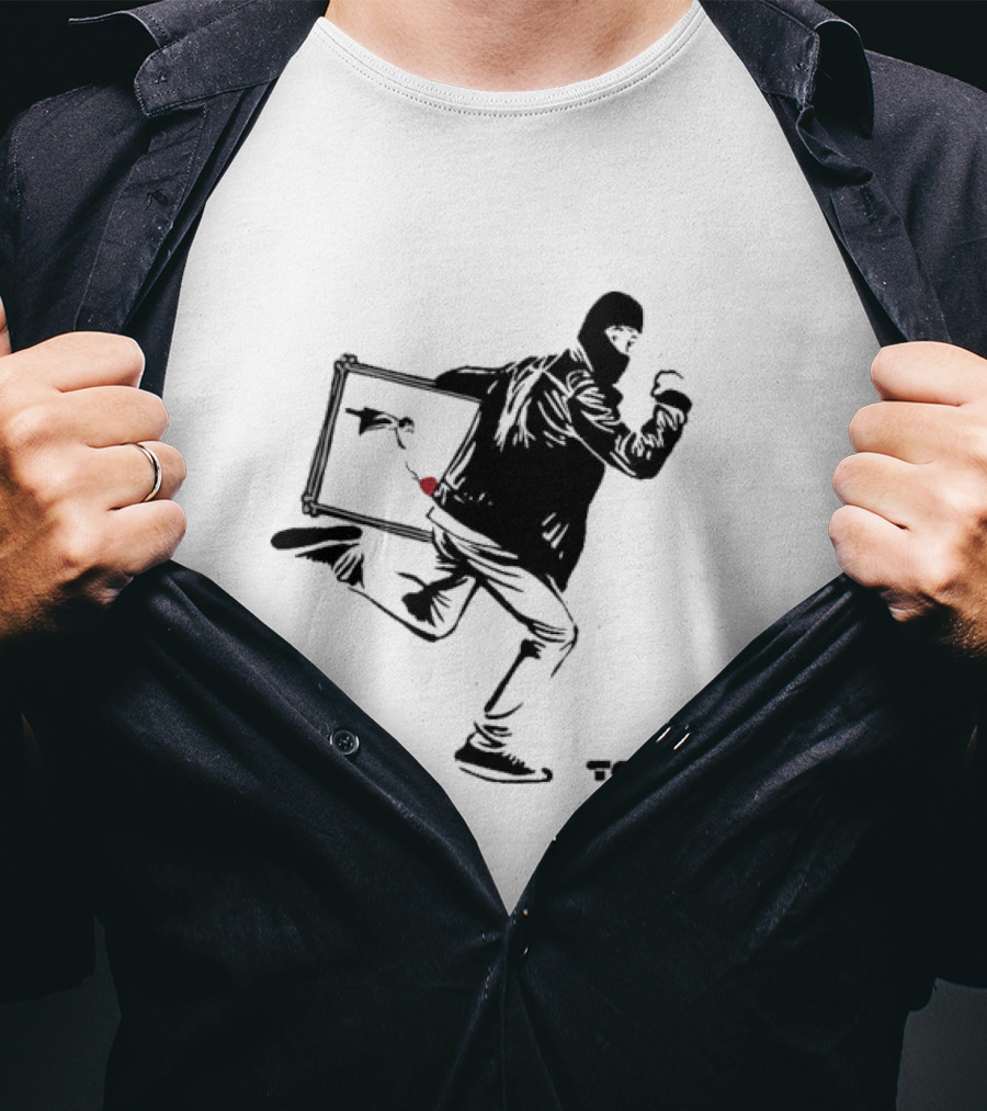 HappyToast Stolen Banksy Toasty Banksy Heist T-Shirt