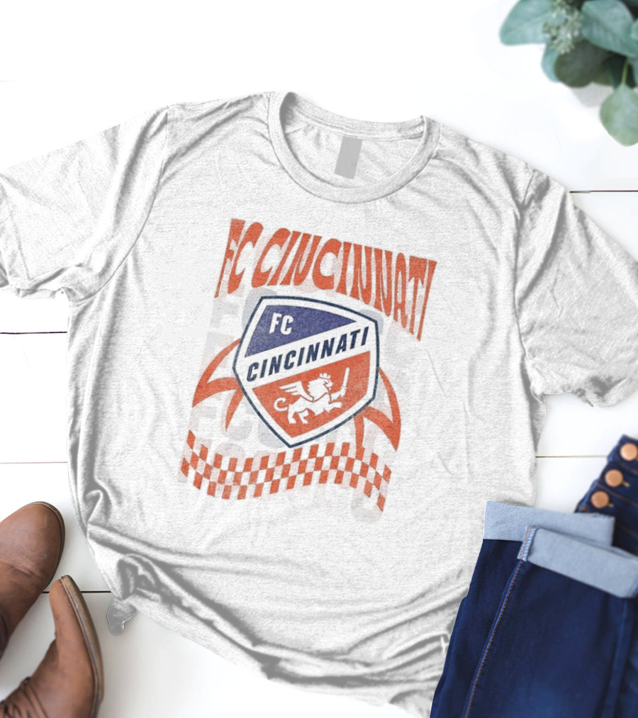 FC Cincinnati Shield Vibes Checking Rampant Lion T-Shirt