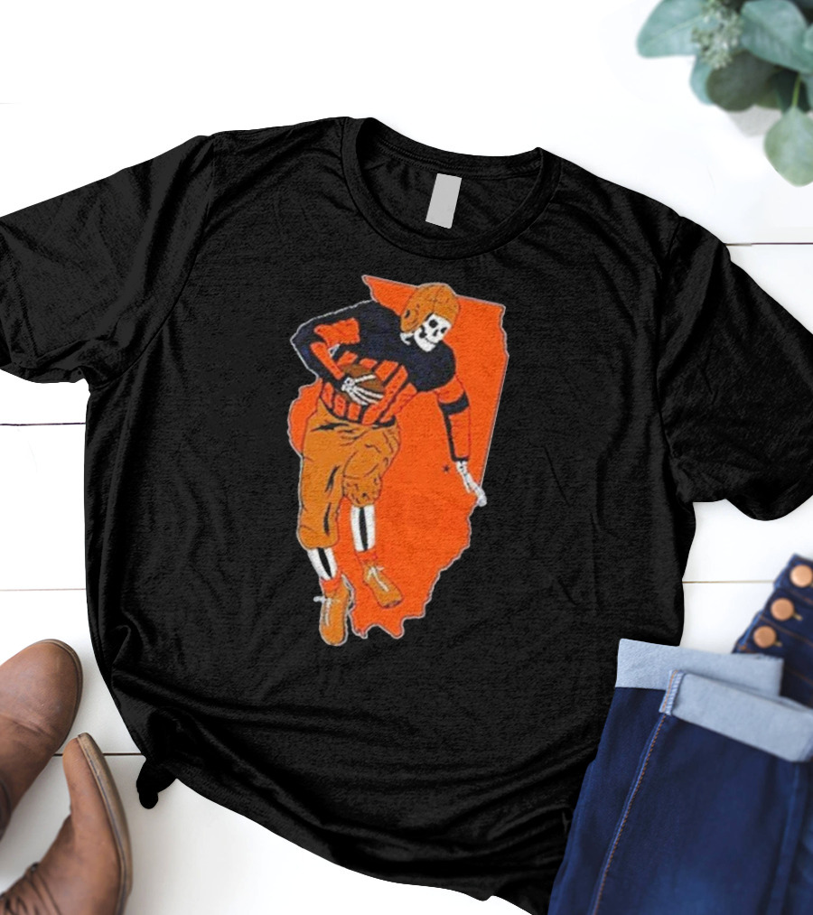 Il Football Pocket Skeleton Player Over Illinois Map T-Shirt