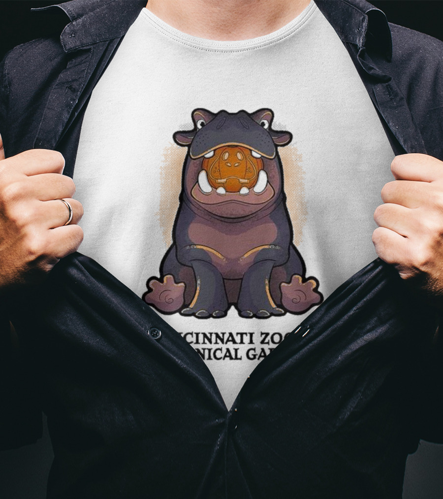 Cincinnati Zoo And Botanical Garden Fiona With Pumpkin Glow Outline T-Shirt