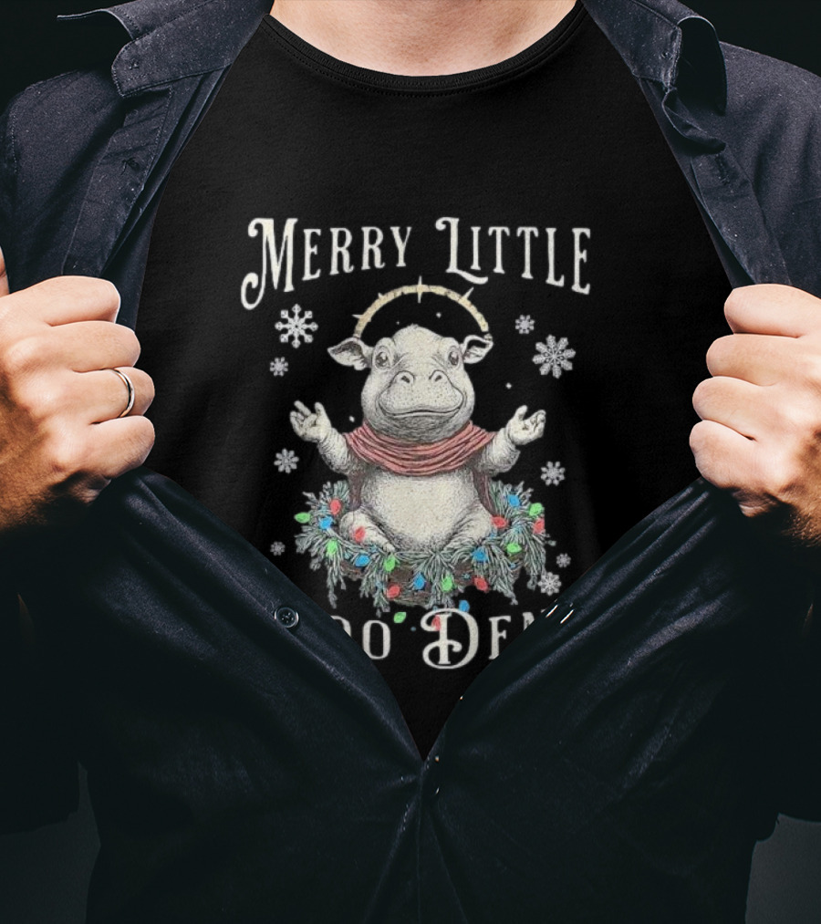 Merry Little Moo Deng Cute Christmas Hippo Surrounded By Snowflakes And Festive Wreath T-Shirt