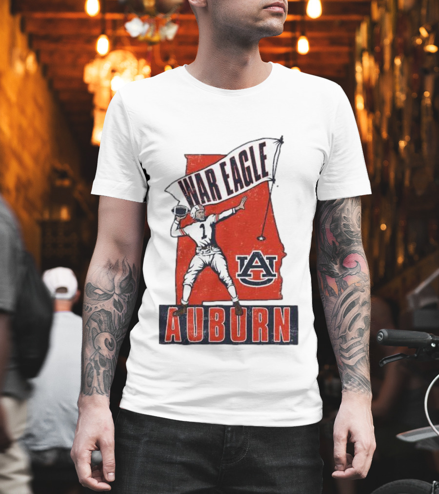 Auburn War Eagle Vintage Football Player With Auburn Logo And War Eagle Banner T-Shirt
