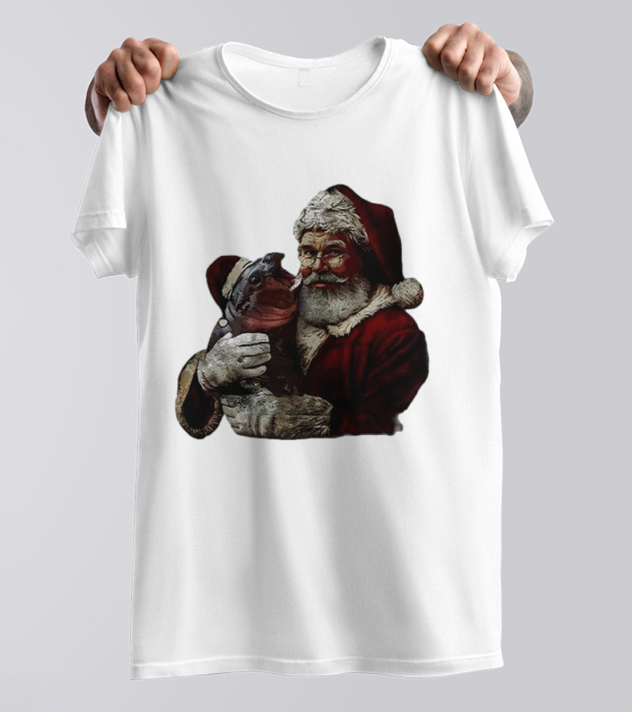 Moo Deng Xmas Funny Christmas Santa Hug Cute Baby Hippo Santa Claus Holiday T-Shirt