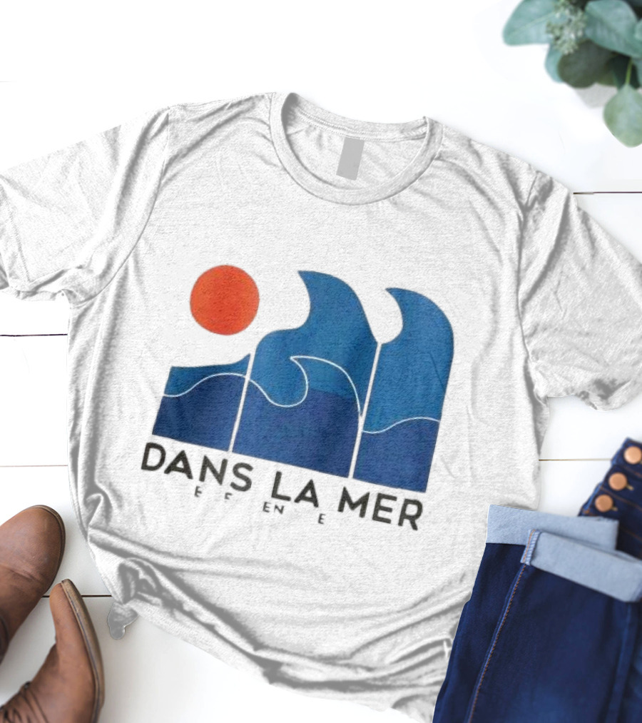 Dans La Mer Waves And Sun T-Shirt