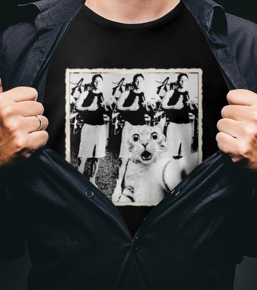 Cat Selfie With Taehyung Sasquatch And Cat Black And White Duplicate Thumbs Up T-Shirt