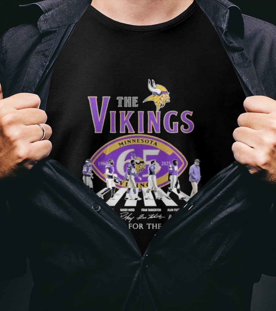 Minnesota Vikings Thank You For The Memories 1960-2025 Paul Krause Chris Carter Randy Moss Fran Tarkenton Alan Page Bud Grant T-Shirt