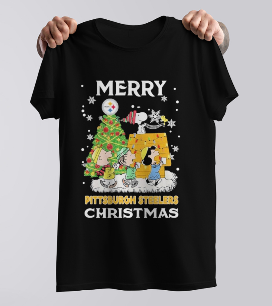 Merry Pittsburgh Steelers Christmas Peanuts Snoopy Holiday T-Shirt