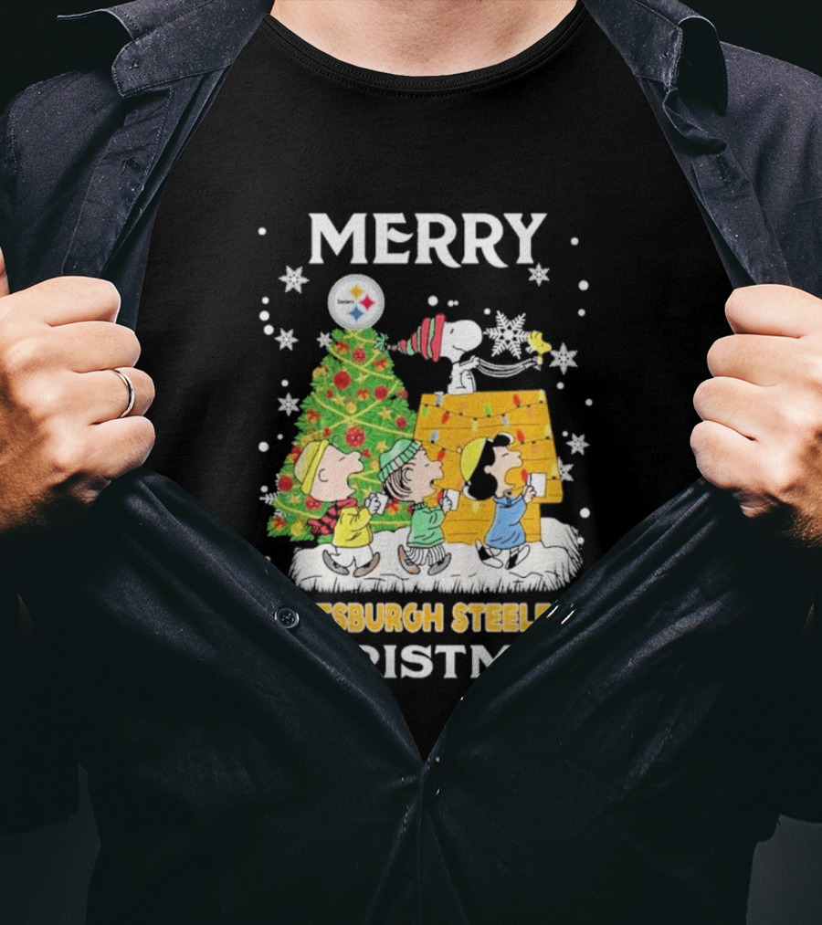 Merry Pittsburgh Steelers Christmas Peanuts Snoopy Holiday T-Shirt