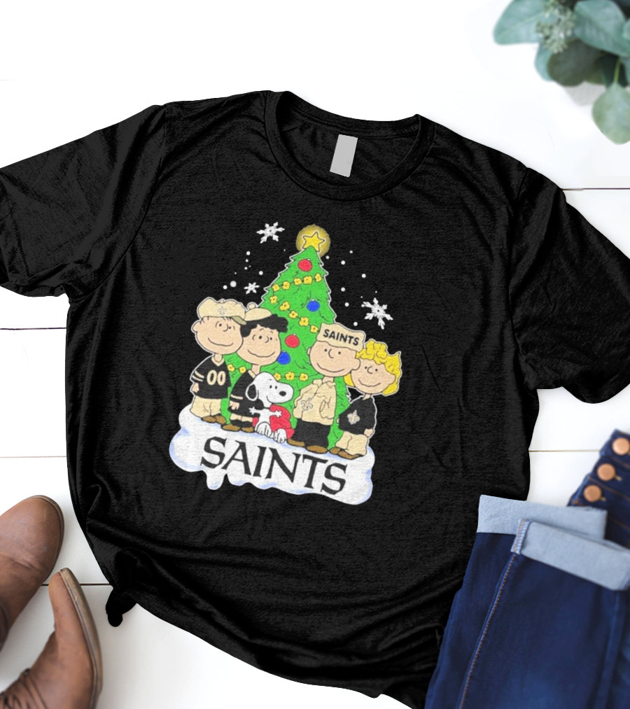 New Orleans Saints Snoopy Christmas Tree Peanuts Characters Snowflakes T-Shirt