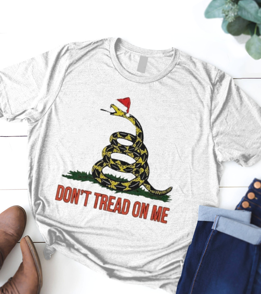 Don’t Tread On Me Christmas Santa Hat Gadsden Flag T-Shirt