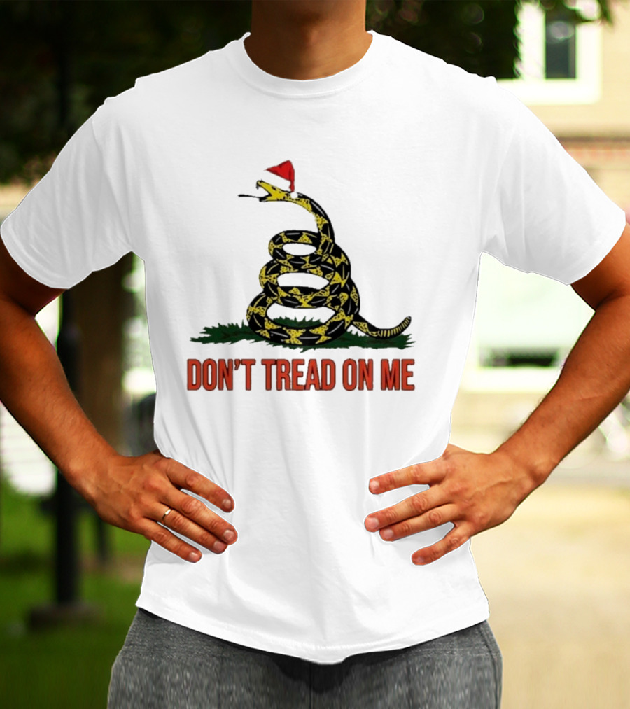 Don’t Tread On Me Christmas Santa Hat Gadsden Flag T-Shirt