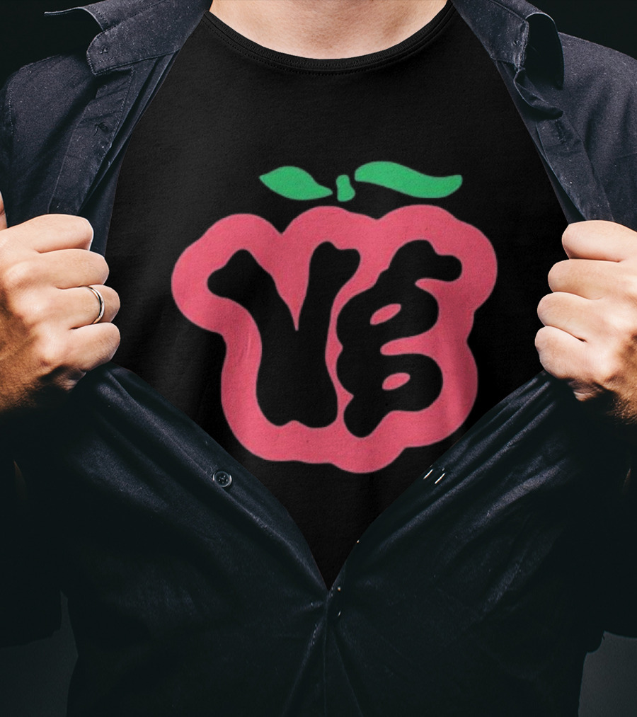 Cherry Studios Ying Yang Apple T-Shirt