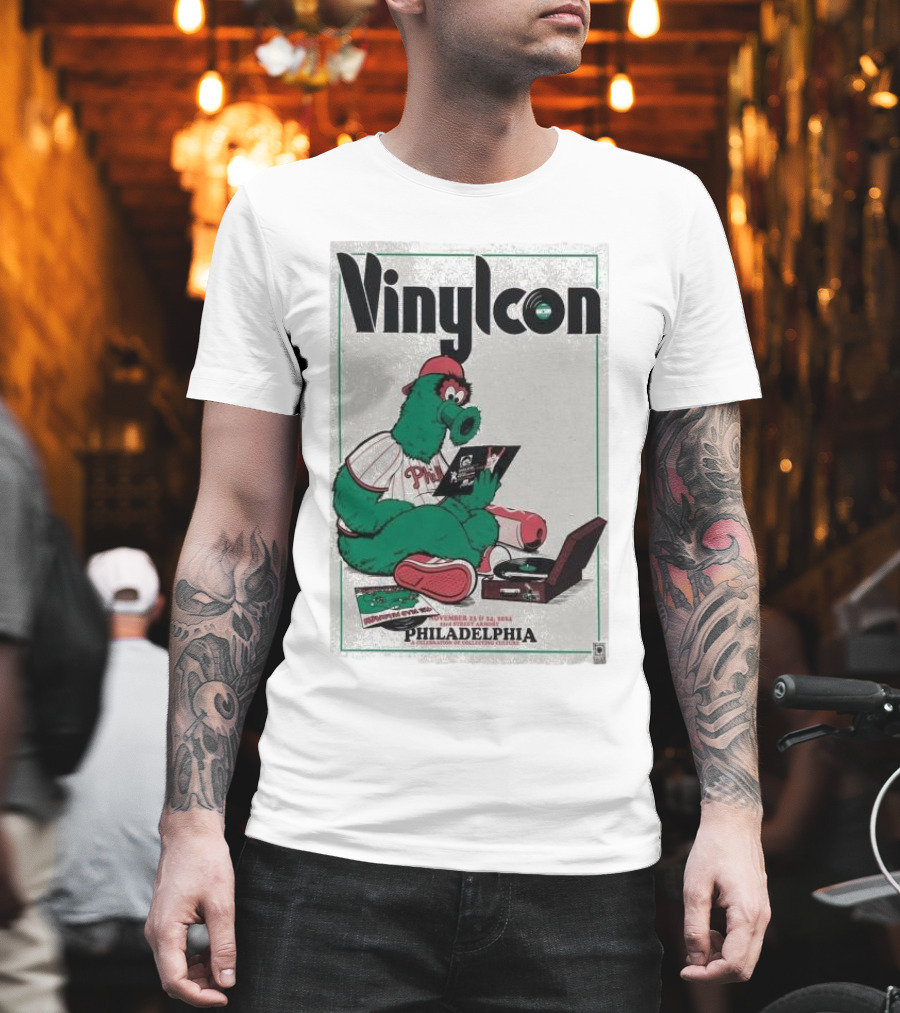 Vinylcon Philadelphia Phillies Mascot At 23rd St Armory Listening On Turntable T-Shirt
