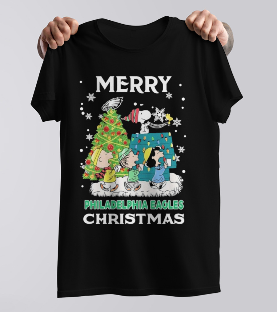 Merry Philadelphia Eagles Christmas Charlie Brown Snoopy Woodstock T-Shirt