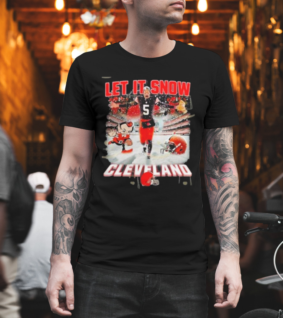 LET IT SNOW CLEVELAND BROWNS FOOTBALL HELMET T-Shirt