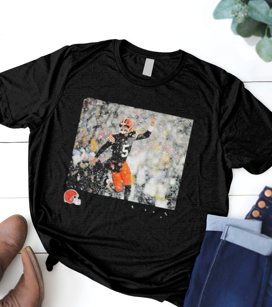 Cleveland Browns Jameis Winston NFL Week 12 Snow Game Action T-Shirt