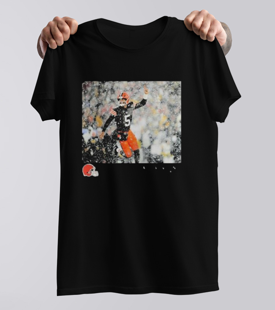 Cleveland Browns Jameis Winston NFL Week 12 Snow Game Action T-Shirt