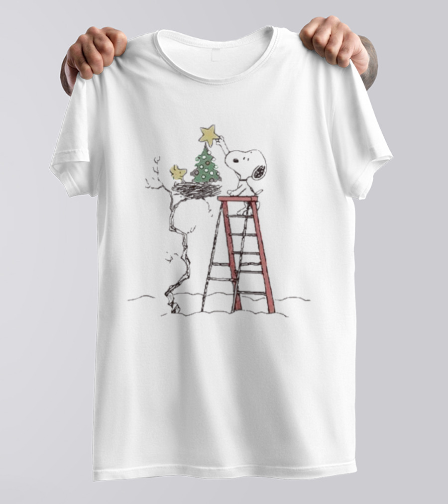Snoopy Christmas Tree Topper Peanuts Holiday Scene T-Shirt