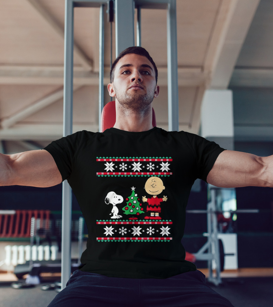 Snoopy And Charlie Brown With Christmas Tree T-Shirt