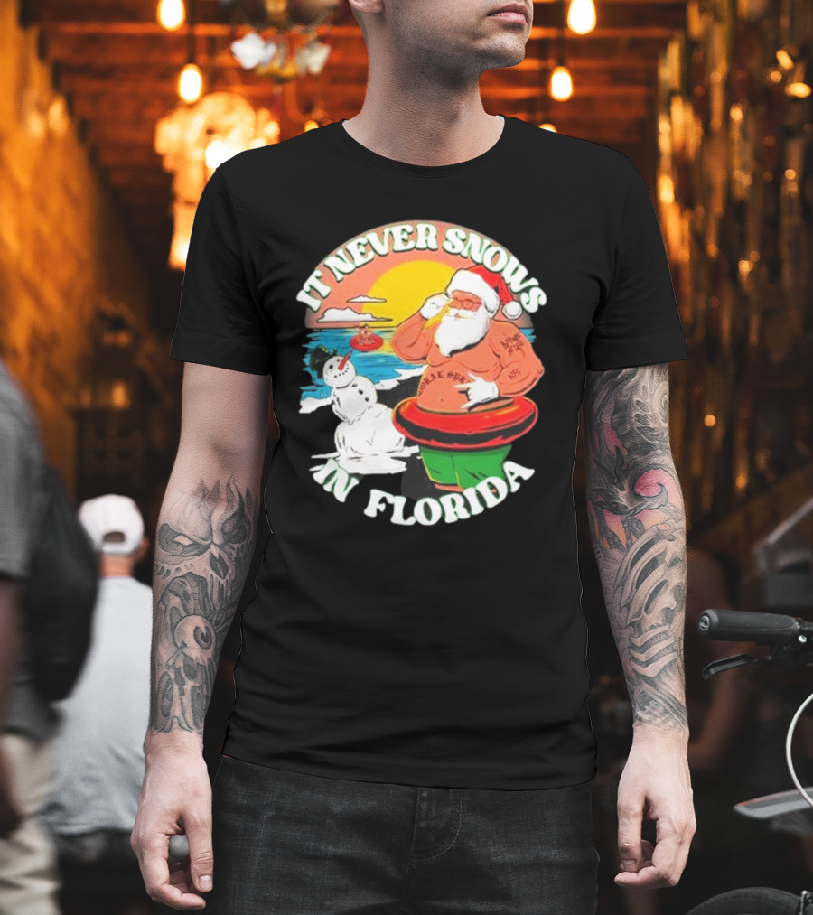 New Found Glory Santa Sunbathing It Never Snows In Florida T-Shirt