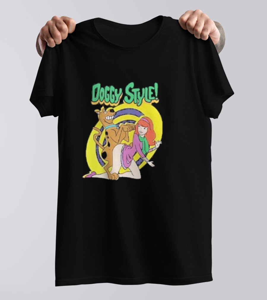 Scooby-Doo Doggy Style Daphne T-Shirt