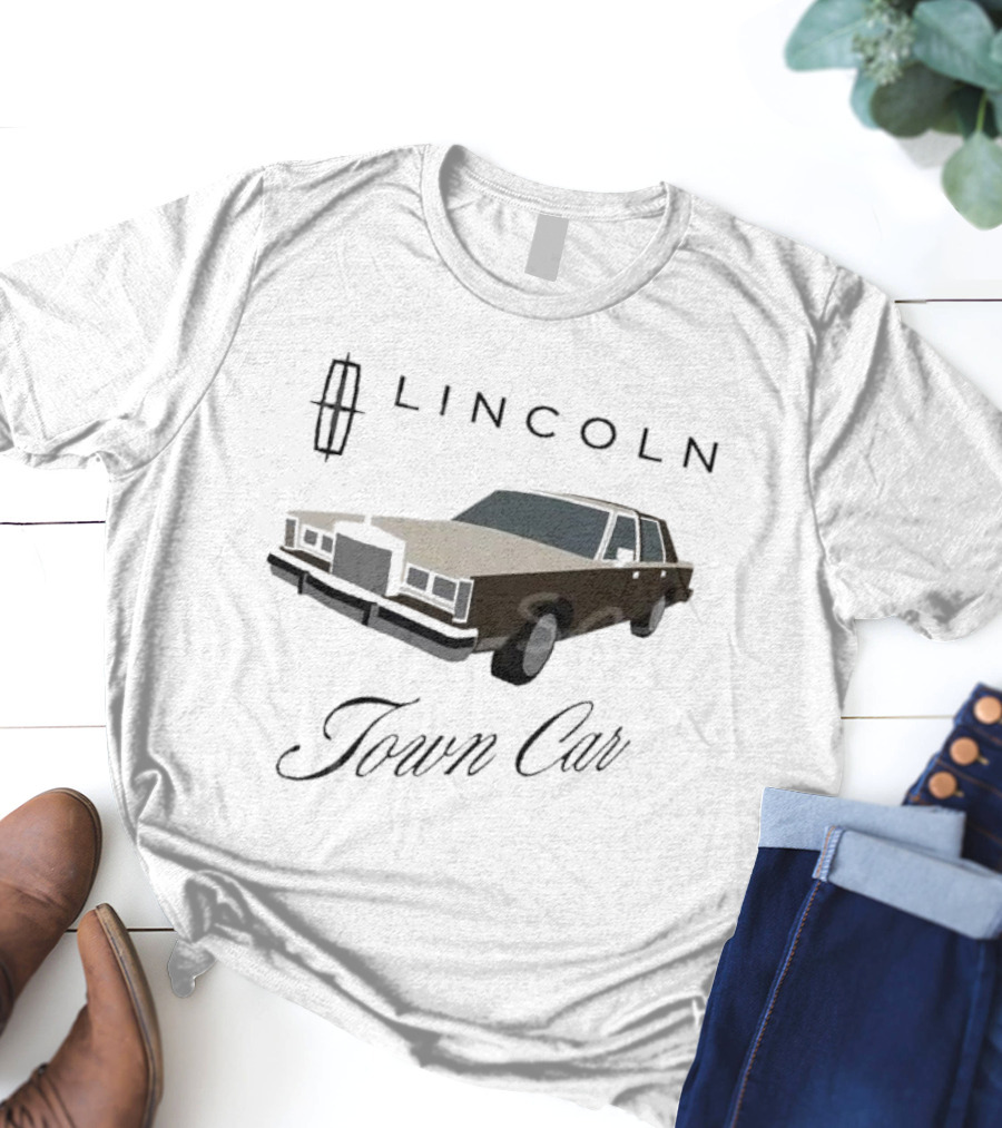 Lincoln Town Car Vintage Sedan Icon T-Shirt