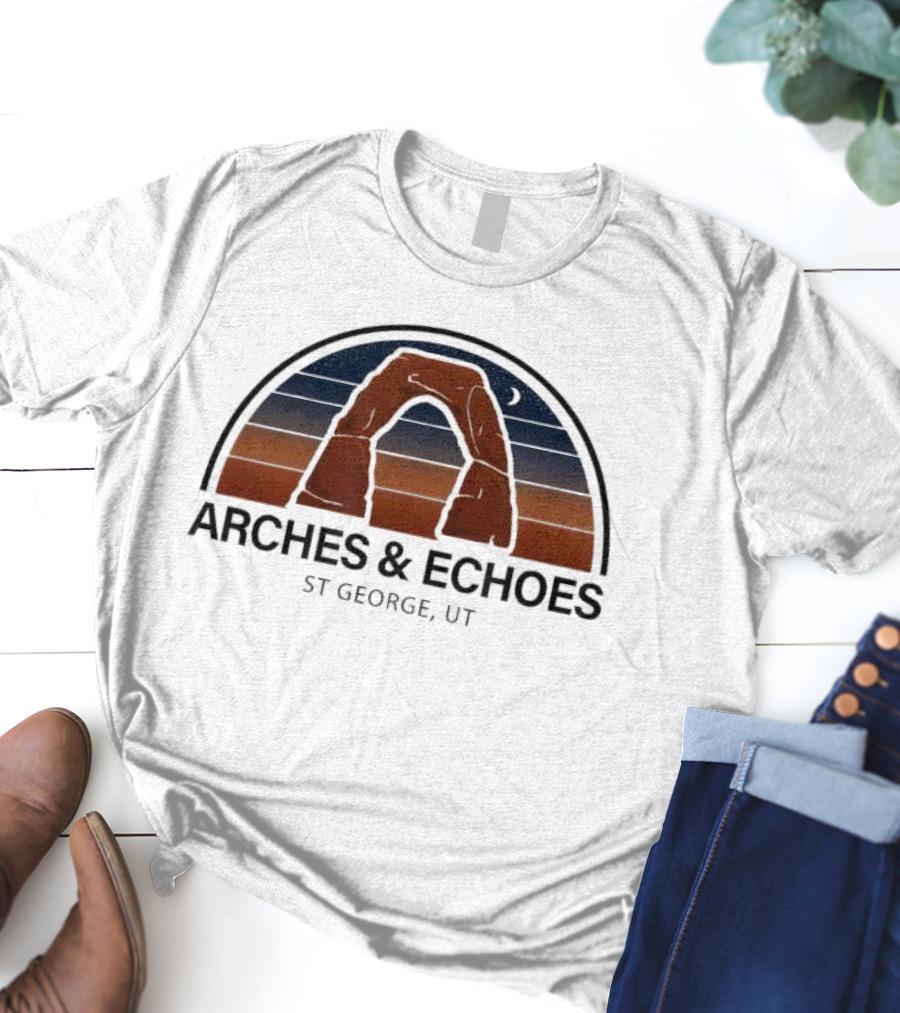 ARCHES ECHOES ST GEORGE UTAH RED ROCK NIGHT SKY MOON T-Shirt