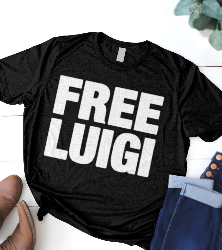 FREE LUIGI Nintendo Meme Fan Tee Mario Brothers T-Shirt