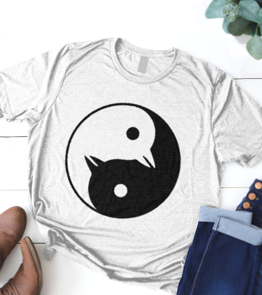 Yin Yang Penguins Pinguini Tattici Nucleari T-Shirt