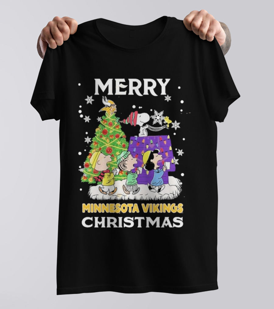 Merry Christmas Minnesota Vikings Snoopy Peanuts Holiday T-Shirt