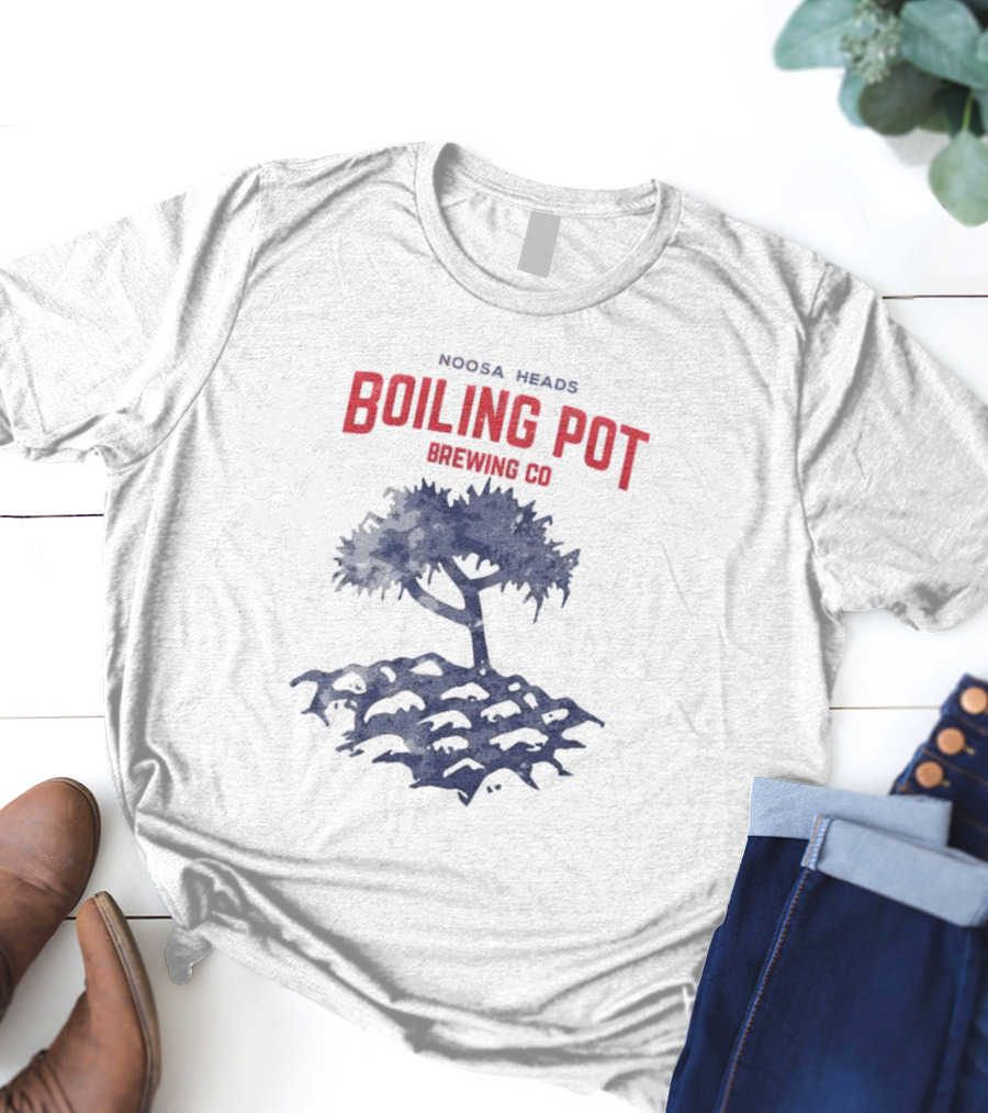 Noosa Heads Boiling Pot Brewing Co Tree And Waves T-Shirt