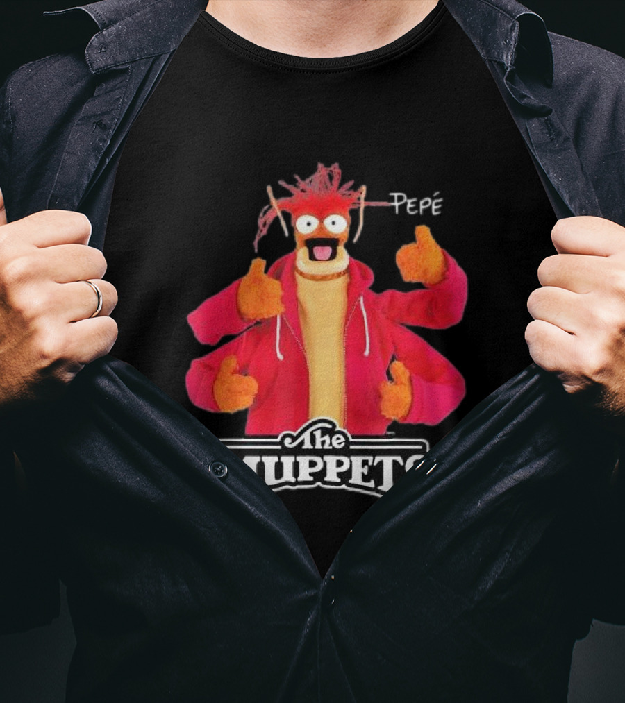 Disney The Muppets Pepé Four Thumbs Up Okay T-Shirt
