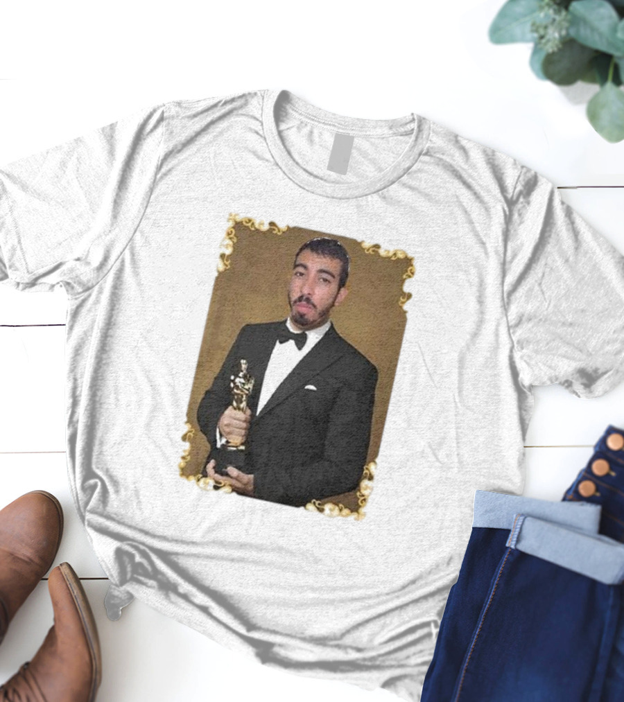 Saleh Jafarawi Mr Fafo Oscar Statue Award Winner T-Shirt