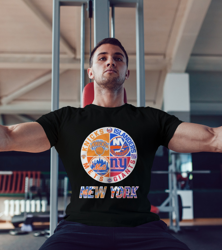 New York Knicks Mets Giants Islanders Logos Circle NYC Sports Teams T-Shirt