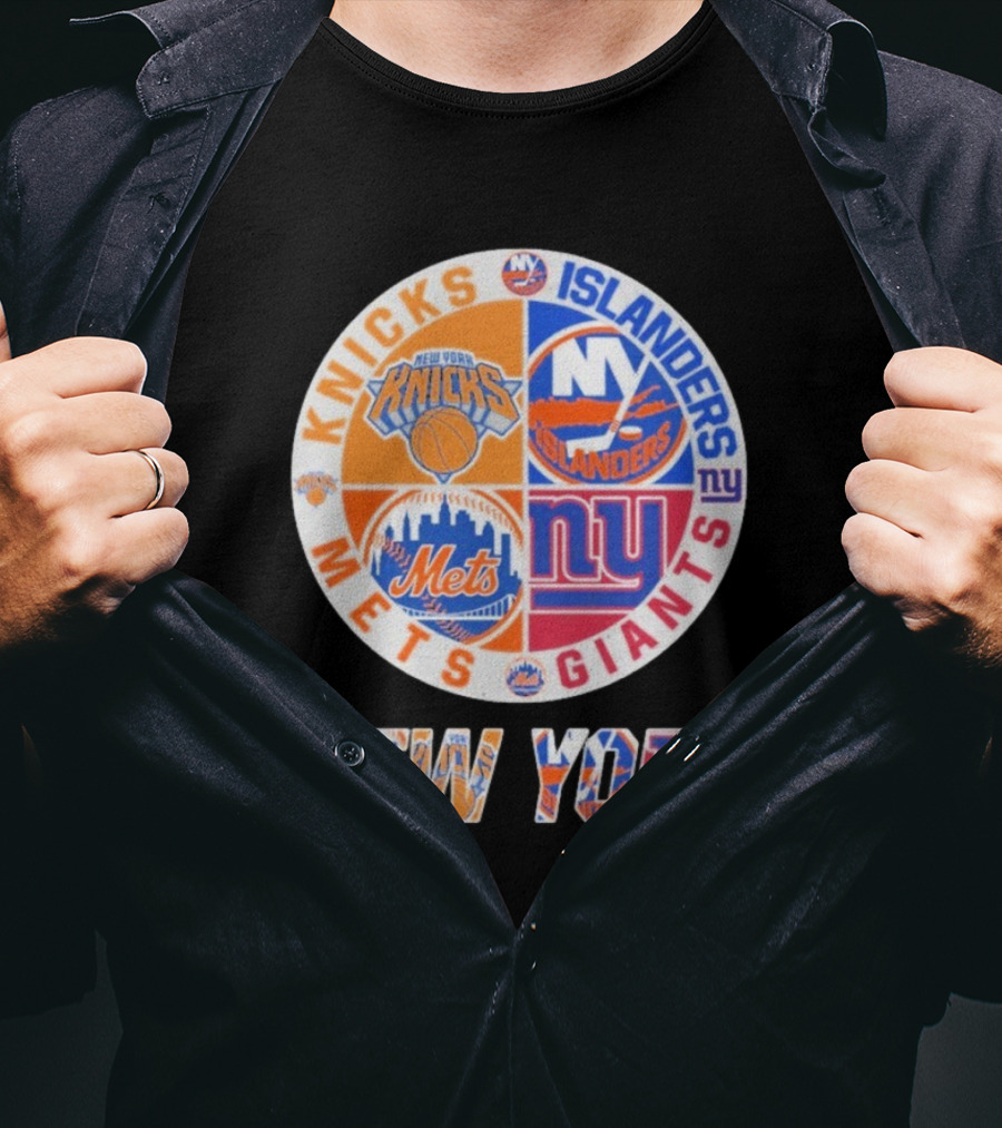 New York Knicks Mets Giants Islanders Logos Circle NYC Sports Teams T-Shirt