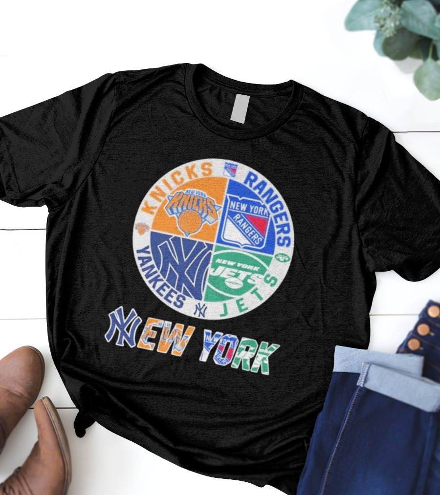 New York Knicks Rangers Yankees Jets Circle T-Shirt