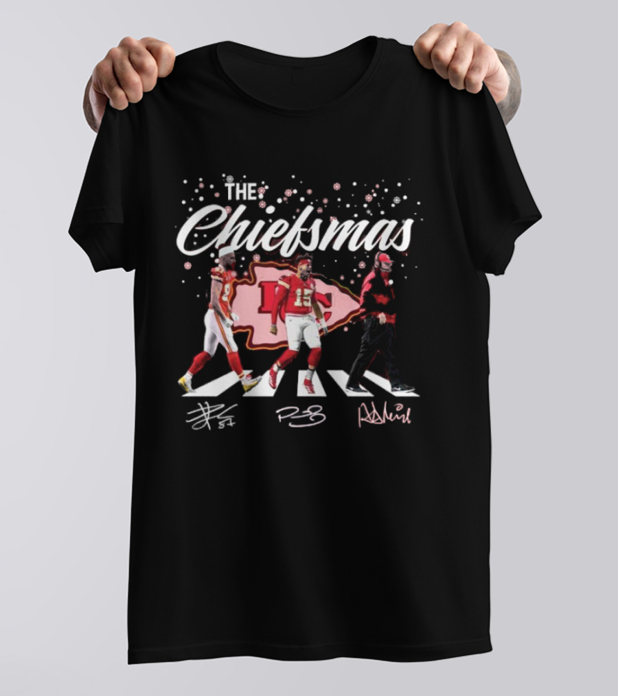 The Chiefsmas KC Jingle Bells Kelce Yells Patrick Made A Play Kansas T-Shirt