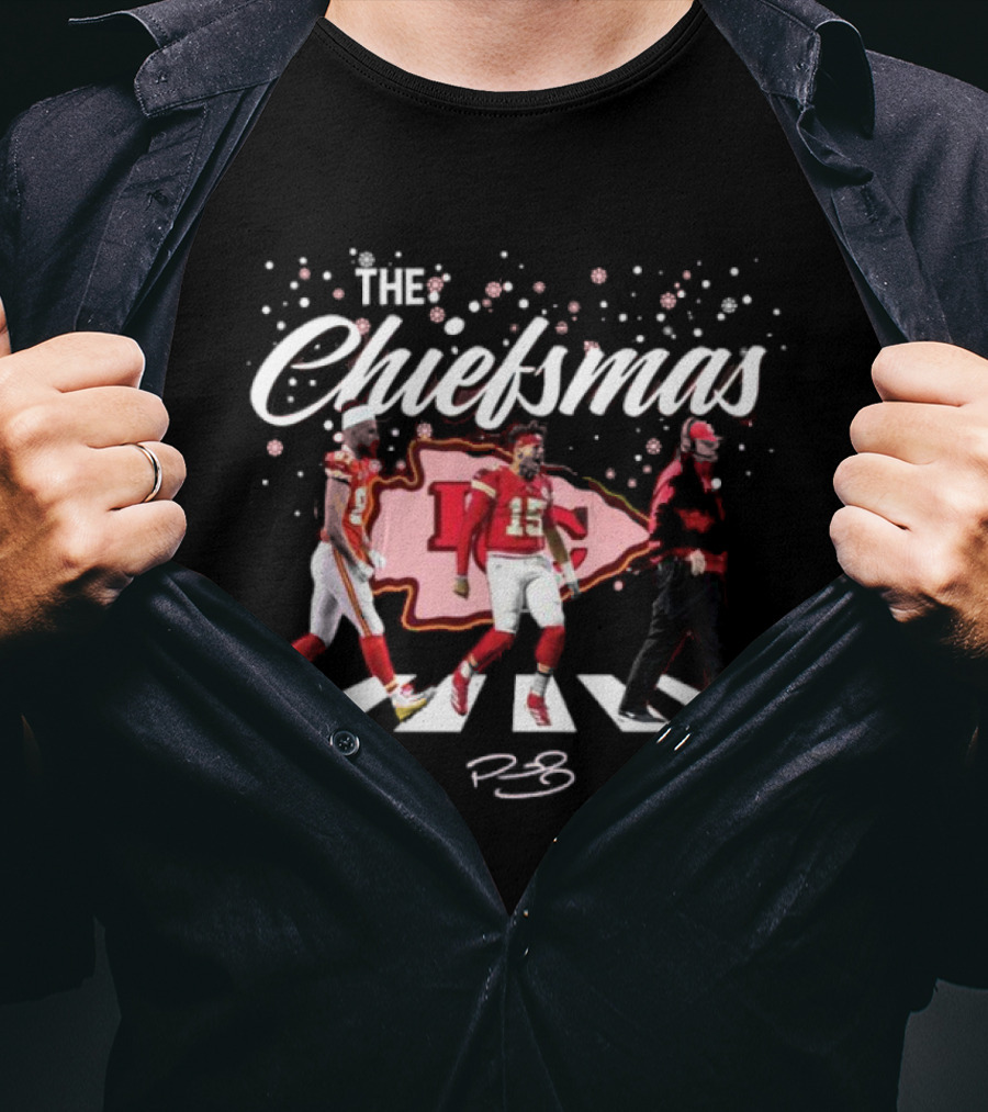 The Chiefsmas KC Jingle Bells Kelce Yells Patrick Made A Play Kansas T-Shirt