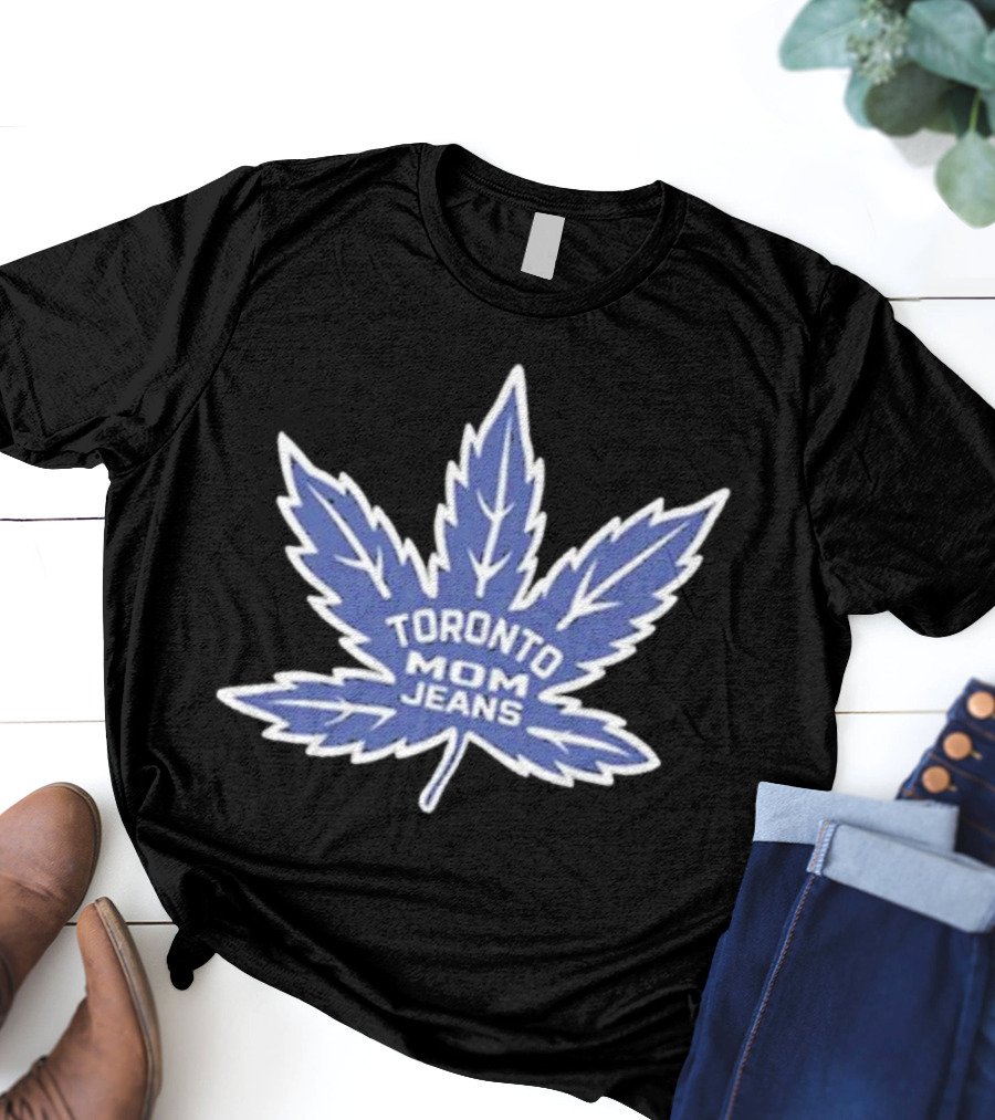 Toronto Maple Leaf Mom Jeans T-Shirt