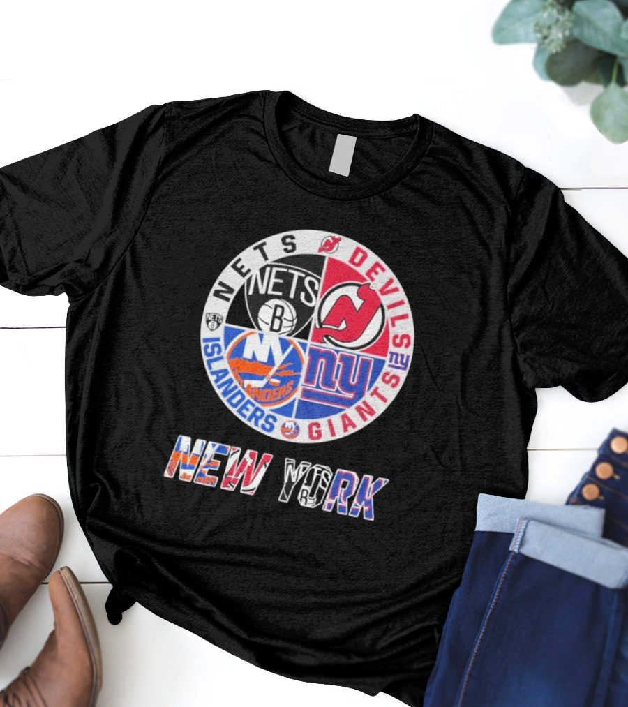 Brooklyn Nets New Jersey Devils New York Islanders New York Giants New York T-Shirt