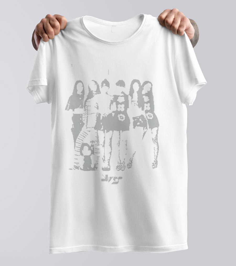 Yves Voices In My Head I Did - LOONA Group Photo T-Shirt