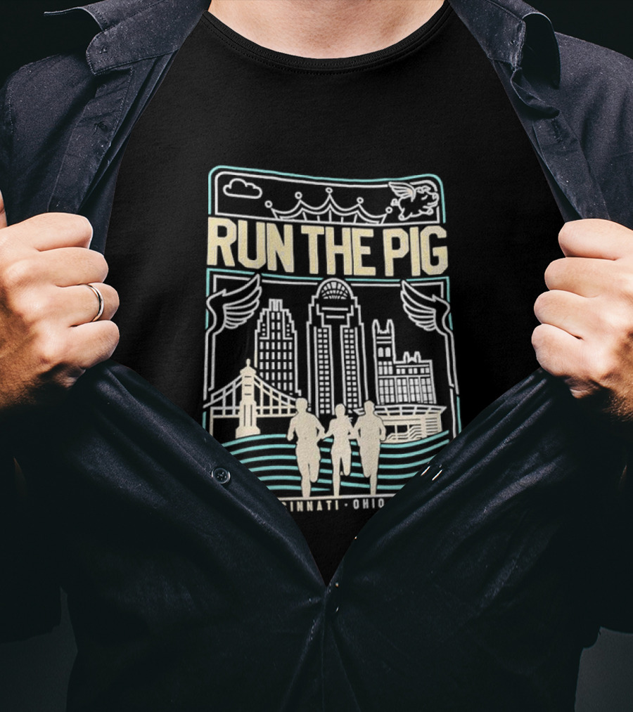 RUN THE PIG Skyline And Runners Cincinnati Ohio USA T-Shirt