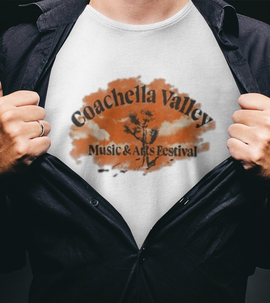 Coachella Valley Music And Arts Festival Yucca Brevifolia Clouds 2025 T-Shirt