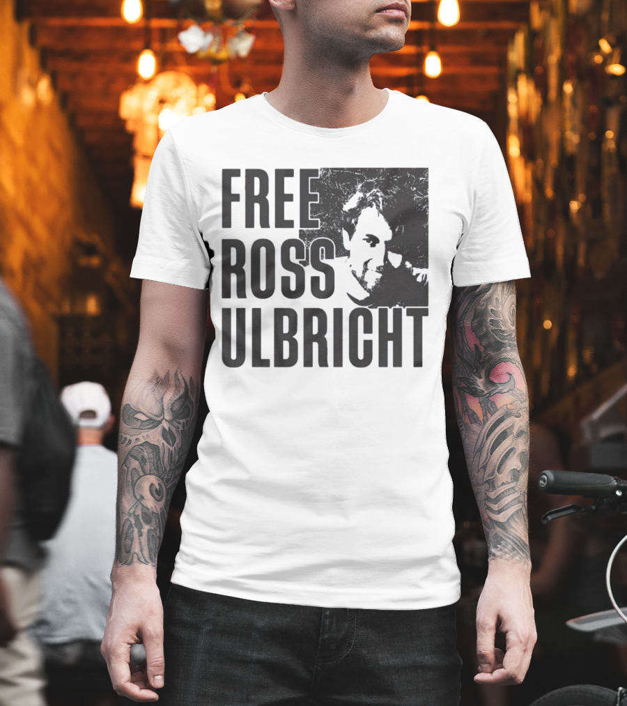 Free Ross Ulbricht Text With Distressed Face Graphic T-Shirt
