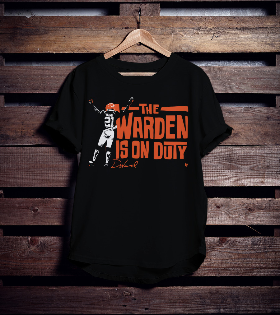 The Warden Denzel Ward Is On Duty 21 Signature Football T-Shirt