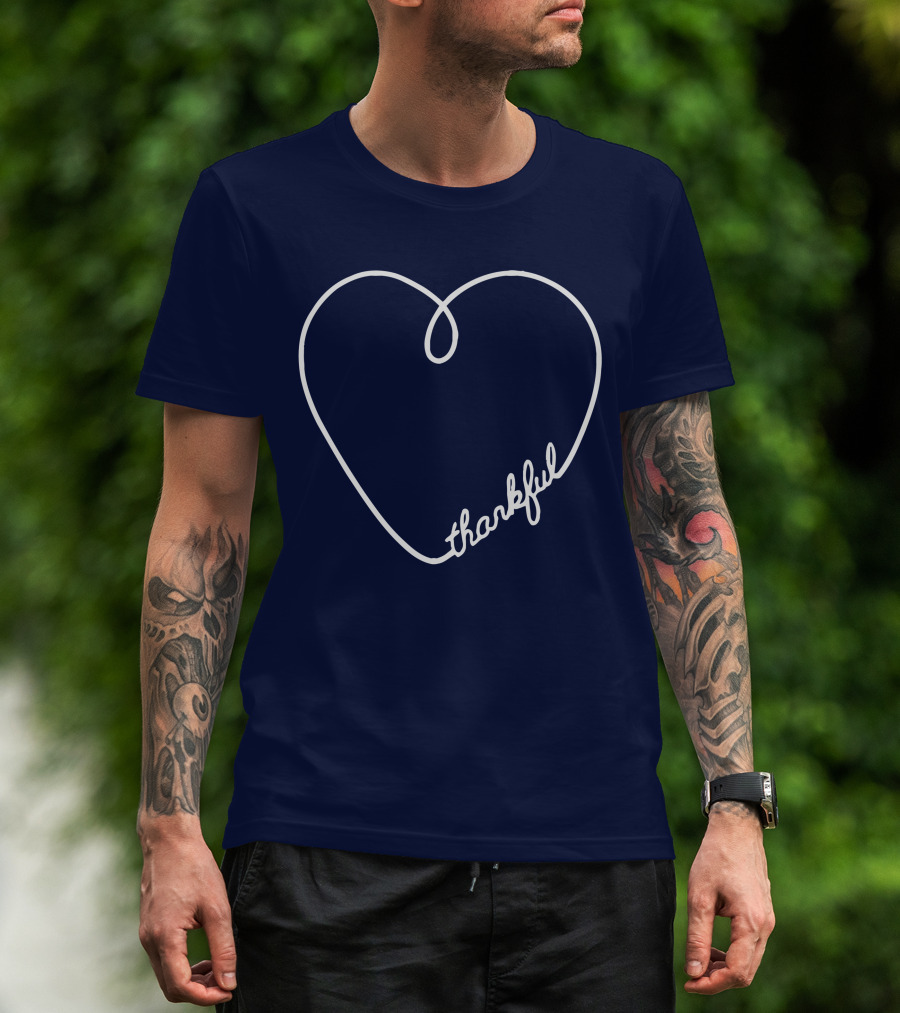 Thankful Script Heart Outline T-Shirt